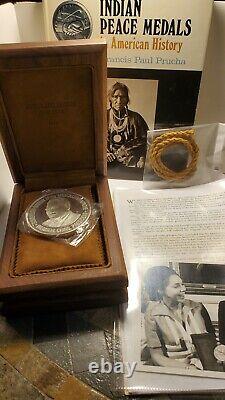 10 Ozs SILVER Mescalero APACHE Turnabout INDIAN PEACE MEDAL M=350 + Prucha Book