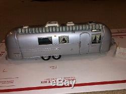 1968 Franklin Mint Airstream Condition Good Used LAND YACHT 124 scale