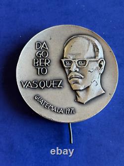 1971 Franklin Mint Sterling Silver Medal Dagoberto VASQUEZ 7 Troy Oz COA