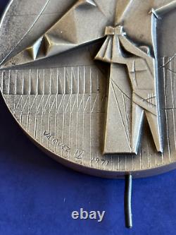 1971 Franklin Mint Sterling Silver Medal Dagoberto VASQUEZ 7 Troy Oz COA