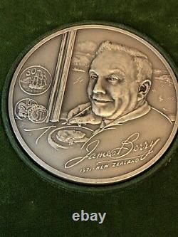 1971 New Zealand James Berry Solid Sterling Silver Medal Franklin Mint 6.98oz