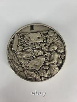 1972 Franklin Mint'Bunraku' Shigemi Kawasumi Sterling Silver Medal Art