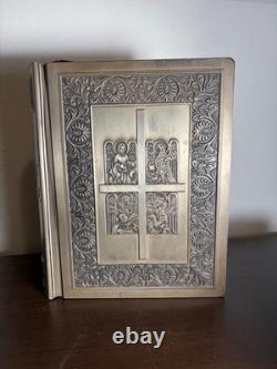 1974/1975 Franklin Mint Family Bible 12oz Sterling Silver King James Version, j87