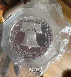 1974 Independence Hall Liberty Bell Franklin Mint 925 Silver art bar round C2787
