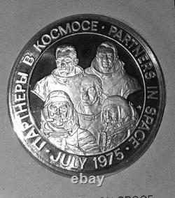 1975 0.964 oz SILVER APOLLO SPACE MISSION ART BAR/ROUND + STAMPS + LETTER