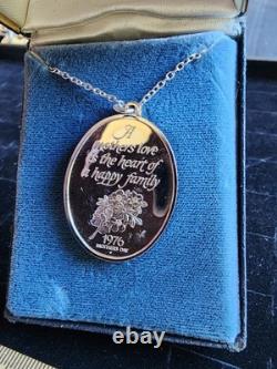 1976 Franklin Mint Sterling Silver Mothers Days Necklace withBullion Style Pendant