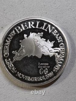 1989 The Berlin Wall 3 oz Silver Commemorative Medallion