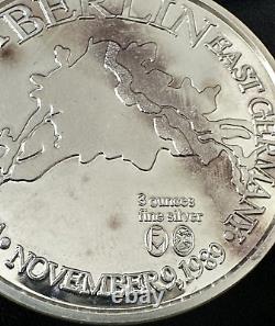1989 The Berlin Wall BREAKING THROUGH Art COIN 3 TROY Oz. 999 Fine Silver COA