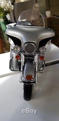 1/10 Franklin Mint Harley Davidson Electra Glide Black/Silver