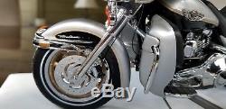 1/10 Franklin Mint Harley Davidson Electra Glide Black/Silver