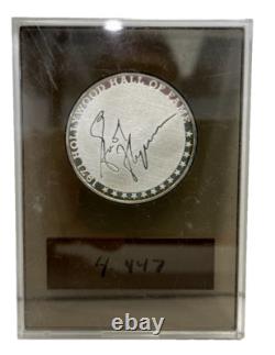 1 OZ ERROL FLYNN with Signature HOLLYWOOD HALL OF FAME Sterling Silver Coin