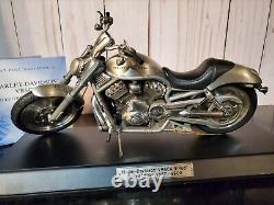 2002 Harley-Davidson V-Rod VRSCA 110 Fine Pewter Motorcycle Model Franklin Mint