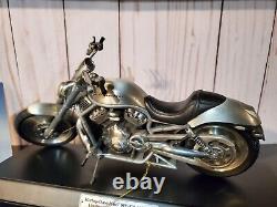 2002 Harley-Davidson V-Rod VRSCA 110 Fine Pewter Motorcycle Model Franklin Mint