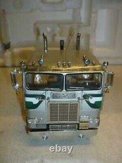 A Franklin mint model of a 1979 Freightliner Tractor unit. Boxed