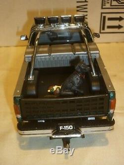 A Franklin mint of a scale model of a 1996 Ford F150 Pick up truck, boxed