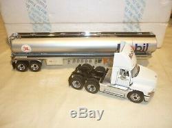 A Franklin mint of a scale model of a MACK CH600 Tractor, tanker trailer, boxed