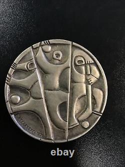 B Helleberg Sverige 1971 Franklin Mint Sterling Silver Medallion 195 grams