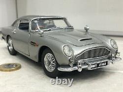 Danbury/Franklin mint 124 james bond 007 1964 Aston Martin db5 Classic model 18