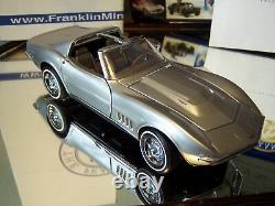 FRANKLIN MINT 1/24 1968 SILVER CHEVROLET CORVETTE With TOP AND DOCS VERY NICE