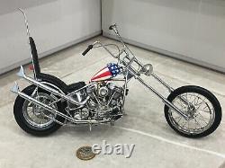 Franklin/Danbury mint 110 Harley Davidson Easy rider chopper captain America 12