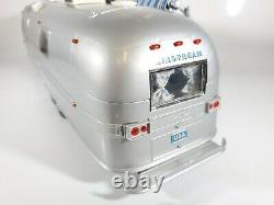 Franklin Mint 124 Airstream International Land Yacht Sovereign of Road with Foam