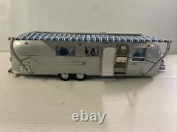 Franklin Mint 124 Airstream Trailer International Land Yacht Route Master Silve