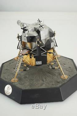 Franklin Mint 148 Scale APOLLO 11 Lunar Module withMoon Landing Base SIlver Coin