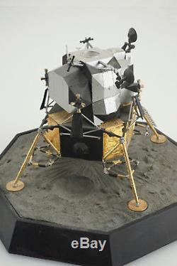 Franklin Mint 148 Scale APOLLO 11 Lunar Module withMoon Landing Base SIlver Coin