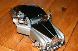 Franklin Mint 1955 Rolls Royce Silver Cloud In Oyster Grey And Masson's Black