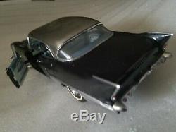 Franklin Mint 1957 Cadillac Brougham 1/24 scale die cast car