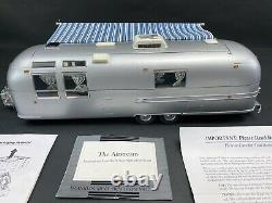 Franklin Mint 1968 Airstream International Land Yacht Camper 124 Die Cast Paper