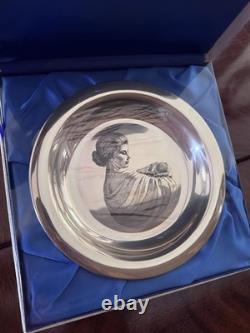 Franklin Mint 1972 Mother's Day Plate Sterling Silver. 925 Limited Edition Franklin Mint 1972 Mother's Day Plate Sterling Silver. 925 Limited Edition