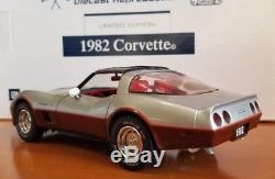 Franklin Mint 1982 Chevy Corvette Ltd. Edition #321of 1000 Silver&Claret+Box