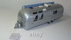 Franklin Mint Airstream International Land Yacht. 124. Rare. Nos. Undisplayed