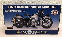 Franklin Mint Harley Davidson Panhead Police Bike Motorcycle 110 Scale 2003