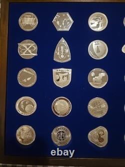 Franklin Mint NASA Manned Space Flight Emblem 25 Silver Medals with Display