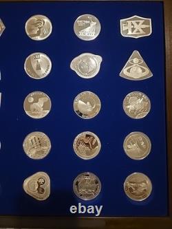 Franklin Mint NASA Manned Space Flight Emblem 25 Silver Medals with Display