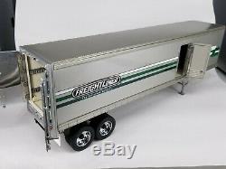 Franklin Mint Precision model 1979 Freightliner CabOver Refrigerated Trailer