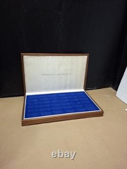 Franklin Mint Presidentsl Display case for Silver Bars 36 Spots- 23.7 x 14.7