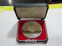 Franklin Mint Trimmillium (silver-gold-platinum) 2000 Art Calendar Medal