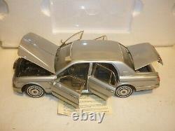 Franklin mint 1998 Rolls Royce silver seraph Boxed