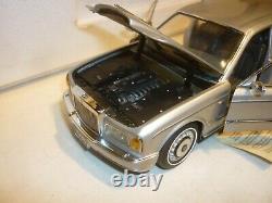 Franklin mint 1998 Rolls Royce silver seraph Boxed