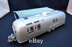 Franklinmint 124 Airstream International Land Yacht Sovereign of Road Silver