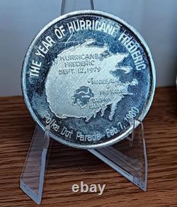 Mardi Gras POLKA DOT Parade 1980 The Year Of The Hurricane 1 oz. 999 Silver