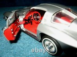 Rare 1963 Chevy Corvette Fuelie Coupe Fiberglass Version Franklin Mint 1/24