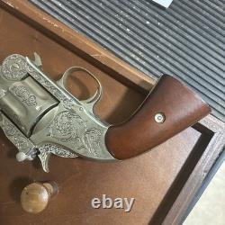 Wyatt Earp Franklin Mint Commemorative. 44 With Display WithPLUG NO FRING Certified